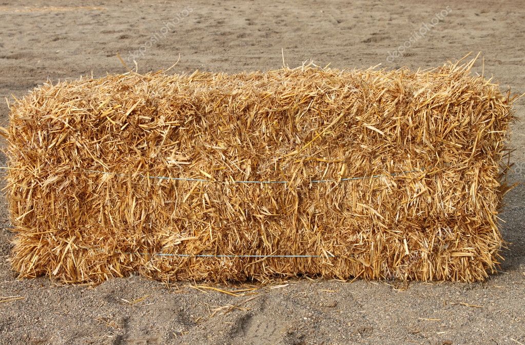 square-hay-bale-stock-photo-alessandro0770-6898427