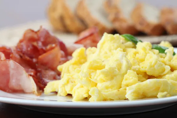 Scrambled eggs and bacon — Stock Photo #7461432