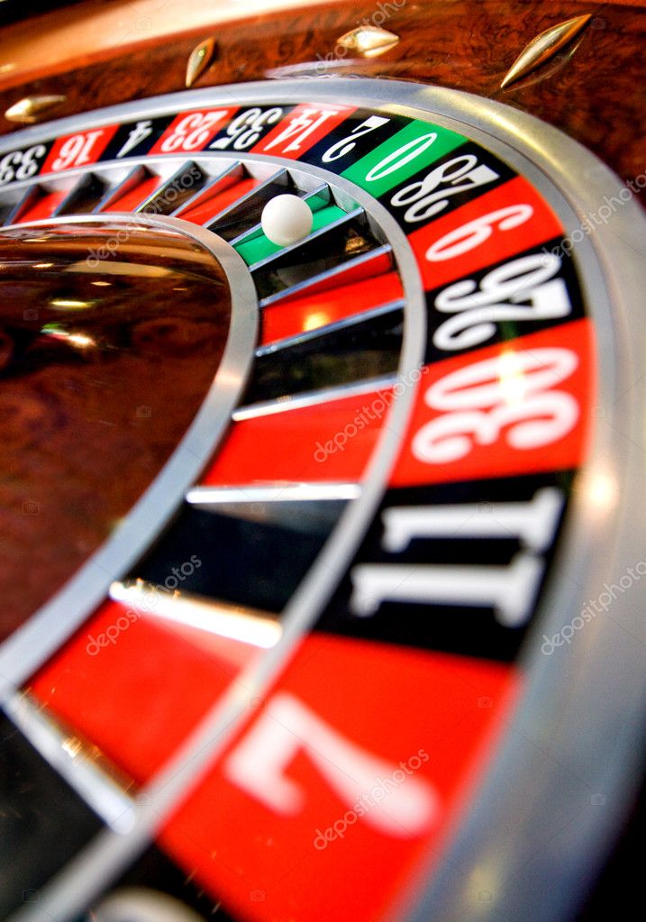http://static7.depositphotos.com/1278120/776/i/950/depositphotos_7768545-Casino-roulette.jpg