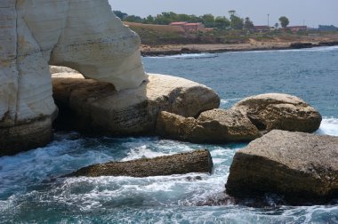 rosh ha-hanikra Beyaz tebeşir kayalıklarla