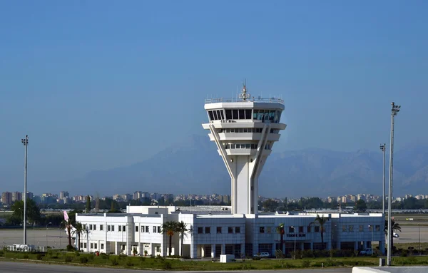 Repülőtéri irányítótorony — Stock Fotó