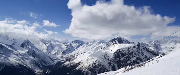 Panoramic view. Ski resort. — Stock Photo, Image
