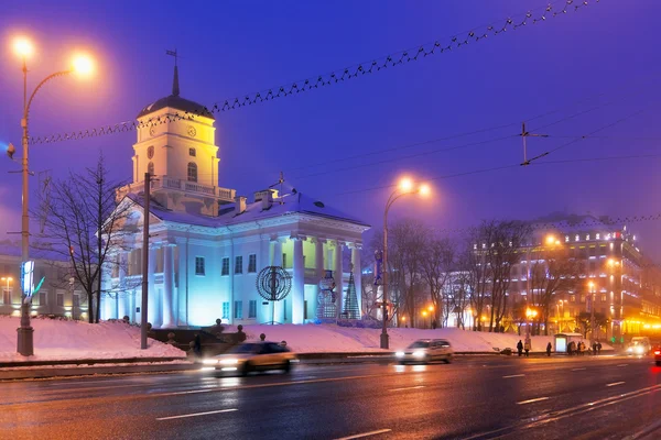 Panorama de inverno noturno de Minsk, Bielorrússia — Fotografia de Stock