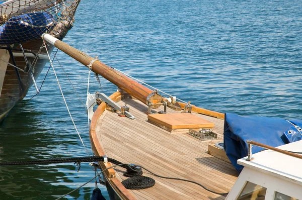 Alte Holzjacht — Stockfoto