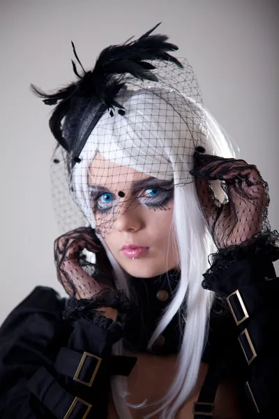 Porträtt av fantasy flicka med creative make-up — Stockfoto