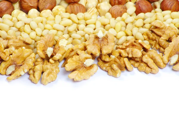 Различные орехи — стоковое фото