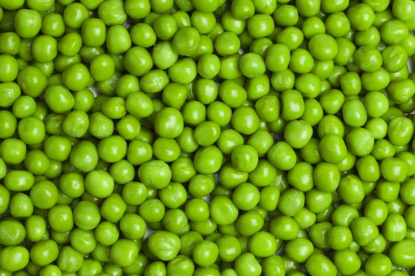 Сладкий зеленый горошек — стоковое фото