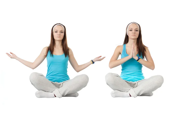 La imagen de una chica que practica yoga — Foto de Stock