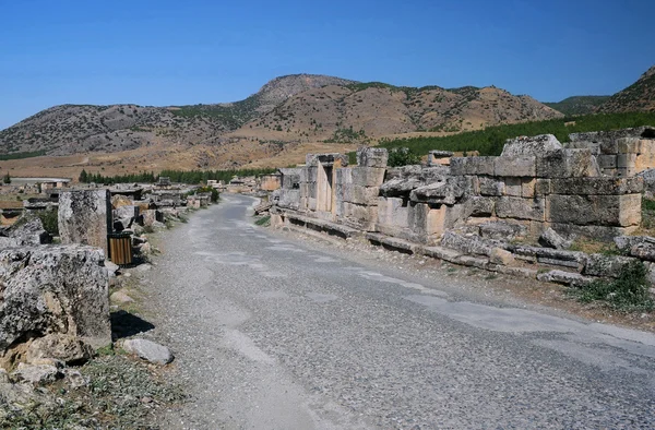 Leere Straße in der antiken Hierapolis — Stockfoto