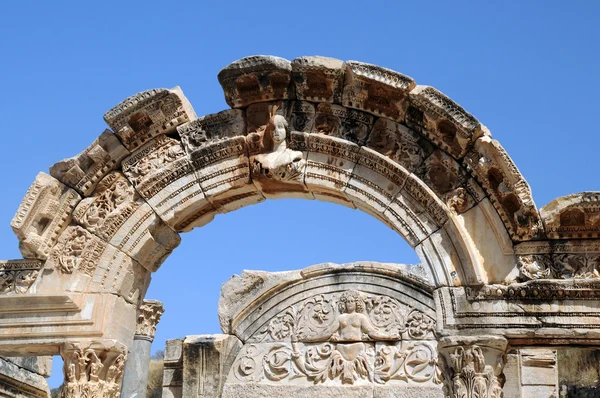 Teil des Tempels von Hadrian — Stockfoto