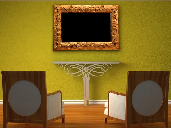 Dvě luxusní židle naproti zelená stěna s kovovými konzole a moderní rám — Stock fotografie