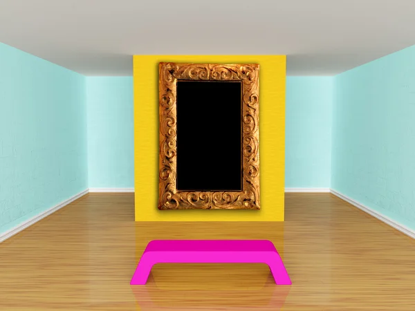 Galeriesaal mit Bank und kunstvollem Rahmen — Stockfoto
