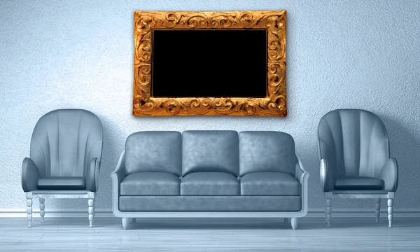 ミニマルなインテリアのソファと画像のフレームと 2 つの豪華な椅子 — ストック写真