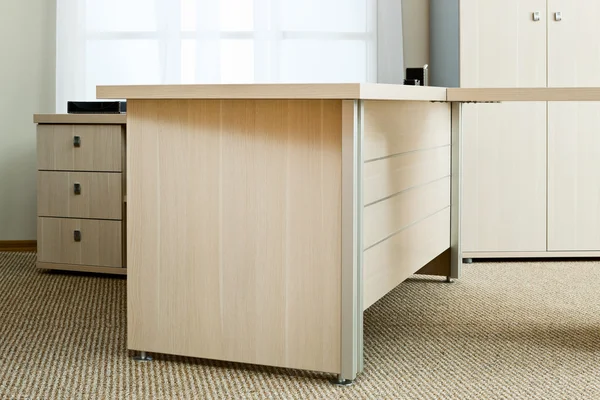 Schreibtisch mit Schubladen — Stockfoto