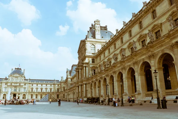 Museu do Louvre — Fotografia de Stock