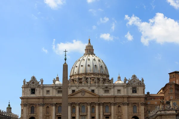Szent Péter-bazilika, a Vatikán — Stock Fotó