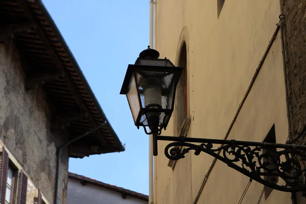 Lampy uliczne, Włochy — Zdjęcie stockowe