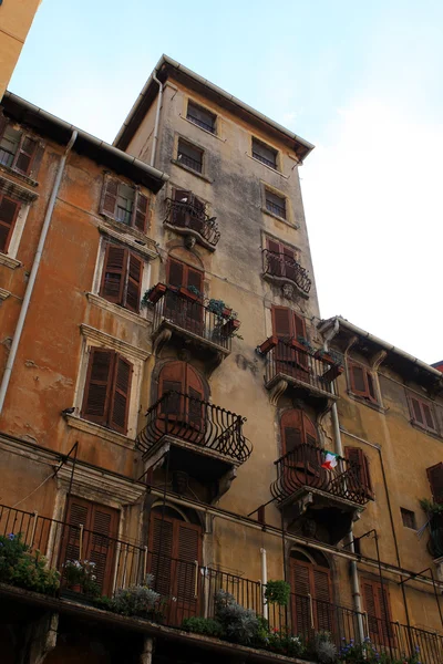 老建筑的维罗纳 — 图库照片