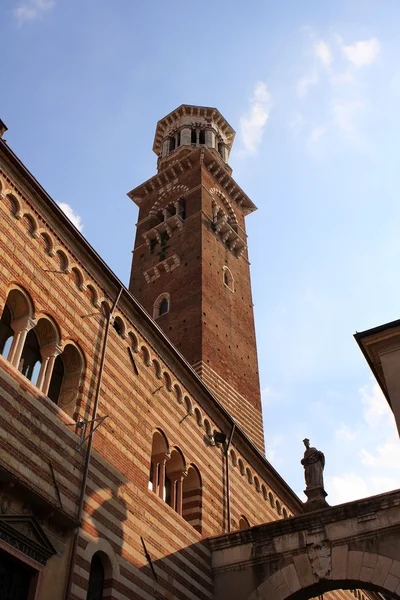 Verona toren — Stockfoto