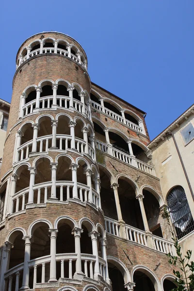 Het palazzo contarini del bovolo, Venetië — Stockfoto
