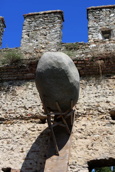 Piedra del balanceo, sirmione — Foto de Stock