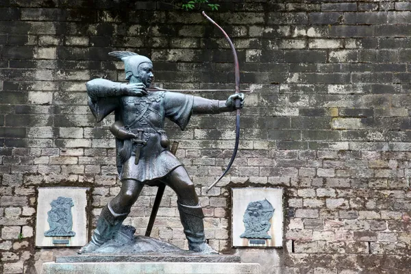 Robin hood a nottingham-castle, nottingham, Egyesült Királyság-szobor — Stock Fotó