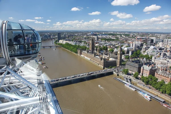 London Eye au-dessus de la ville — Photo