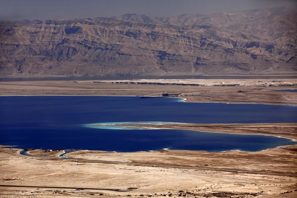 Мертвое море и Иордания Гора, вид на древний город Масада — стоковое фото