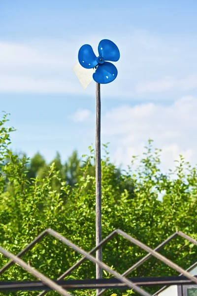 Blue Garden Windmill — Stock Photo, Image