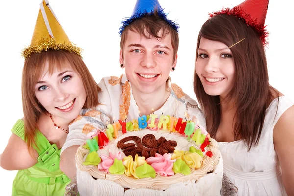Grupo de jóvenes felices con pastel . — Foto de Stock