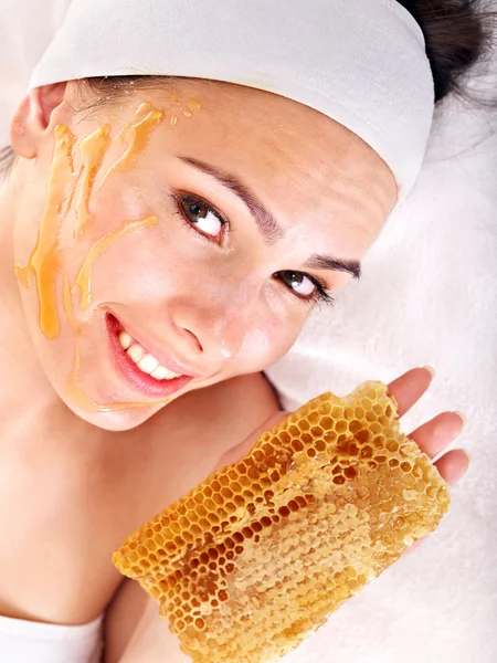 Máscaras faciales orgánicas caseras naturales de miel . — Foto de Stock