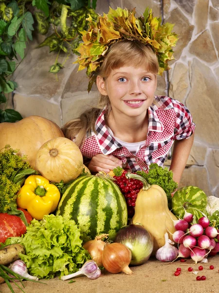 关于厨房蔬菜的孩子. — 图库照片