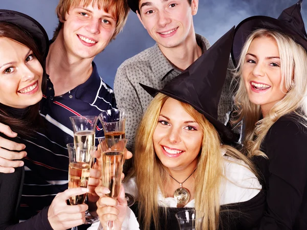 Group young at nightclub. — Stock Photo, Image