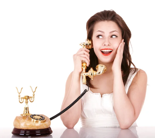 Молода красива жінка розмовляє по телефону . — стокове фото