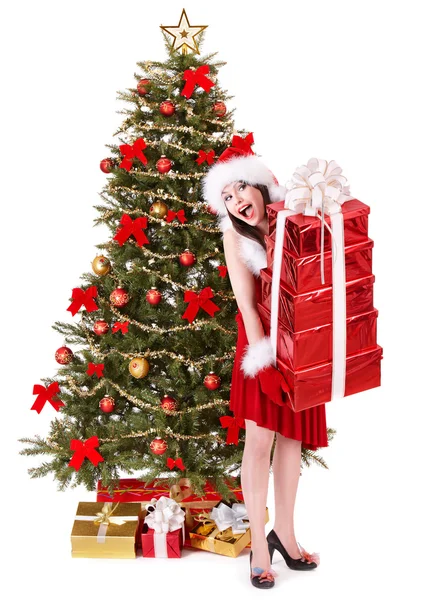 Noel kızı Santa stack hediye kutusu holding. — Stok fotoğraf