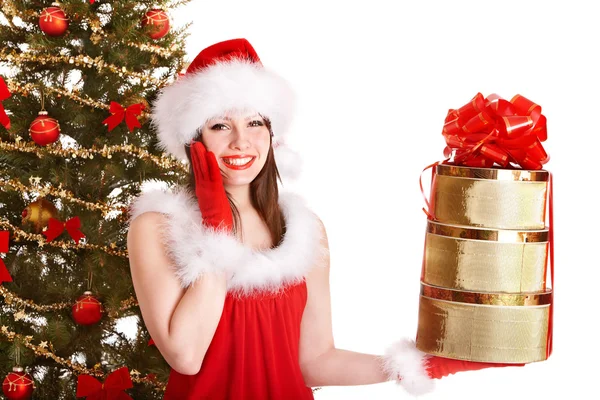 Weihnachtsmädchen im Weihnachtsmann hält Stapel Geschenkbox. — Stockfoto