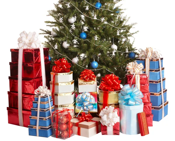 Weihnachtsbaum und Gruppengeschenkbox. — Stockfoto