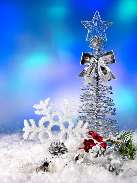 Noel kar tanesi ile natürmort. — Stok fotoğraf