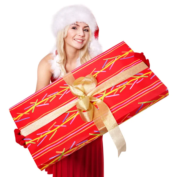 선물 상자를 들고 있는 산타 모자를 쓴 소녀 . — 스톡 사진