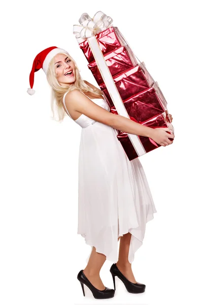 在举行红色礼品盒圣诞老人帽子圣诞女孩. — 图库照片