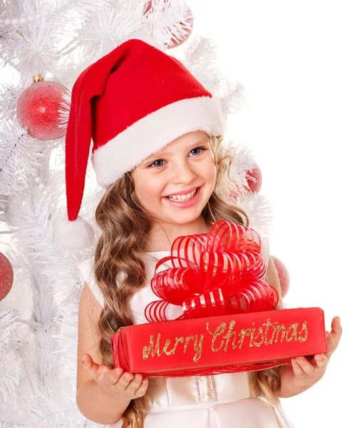 Dziecko dając Boże Narodzenie podatek od darowizn pudło. — Zdjęcie stockowe