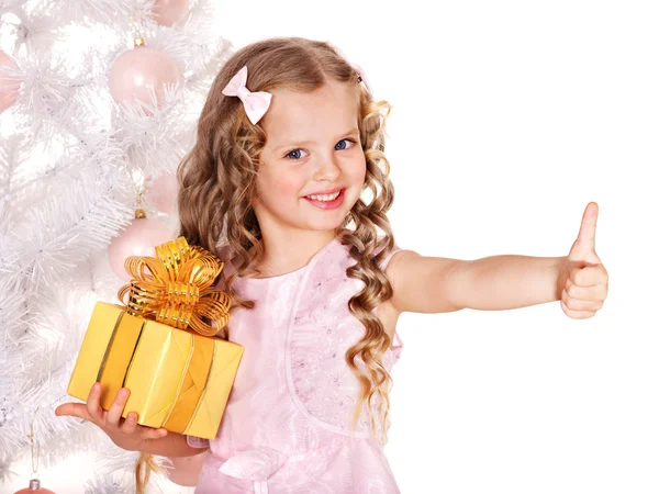 Kind mit Weihnachts-Geschenk-Box. — Stockfoto