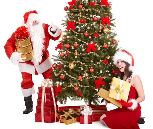 Weihnachtsmädchen, Weihnachtsmann und Tanne. — Stockfoto