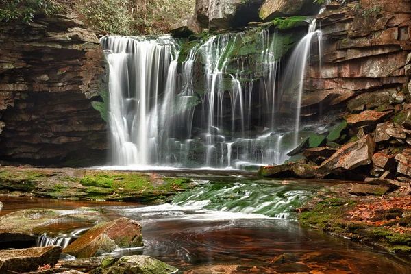 Elakala водоспад в Західній Вірджинії — стокове фото