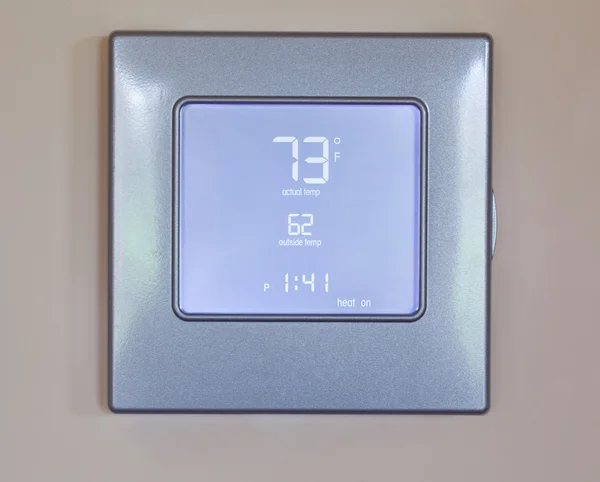 Moderna elektroniska termostat — Stockfoto