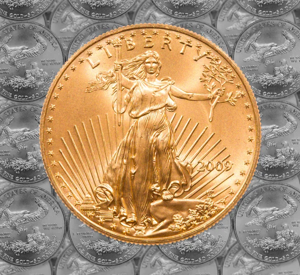 Moneda de oro Single Liberty —  Fotos de Stock