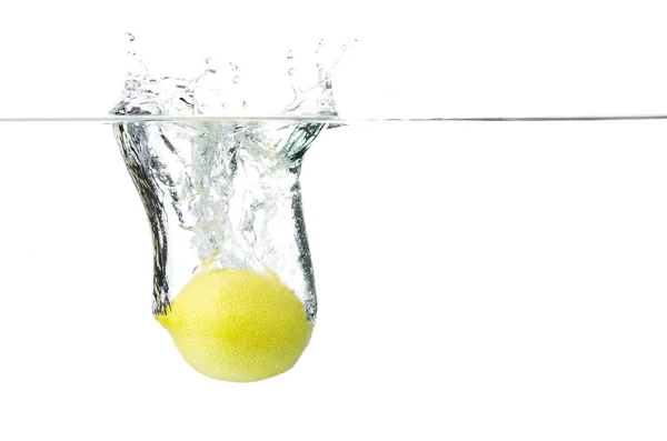 stock image Lemon in water