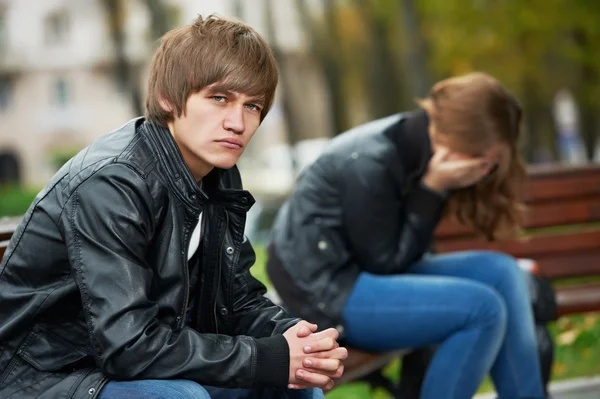 Relationship difficulties of young couple — Stock Photo, Image