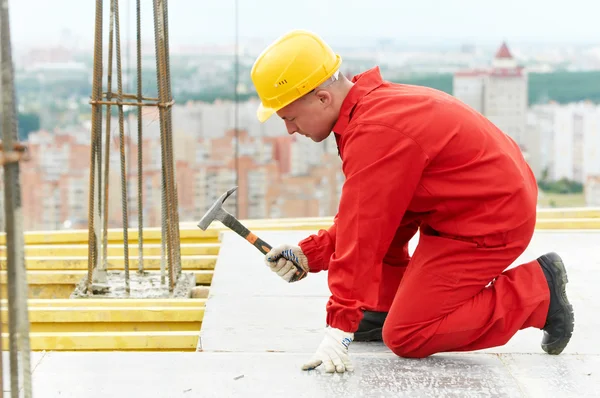 Builder making construction works — Stock Photo, Image