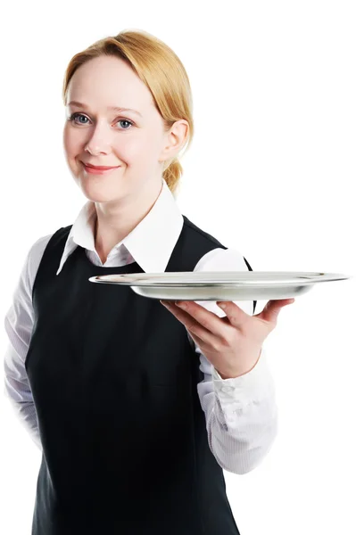 Женщина-официант с металлической крышкой — стоковое фото